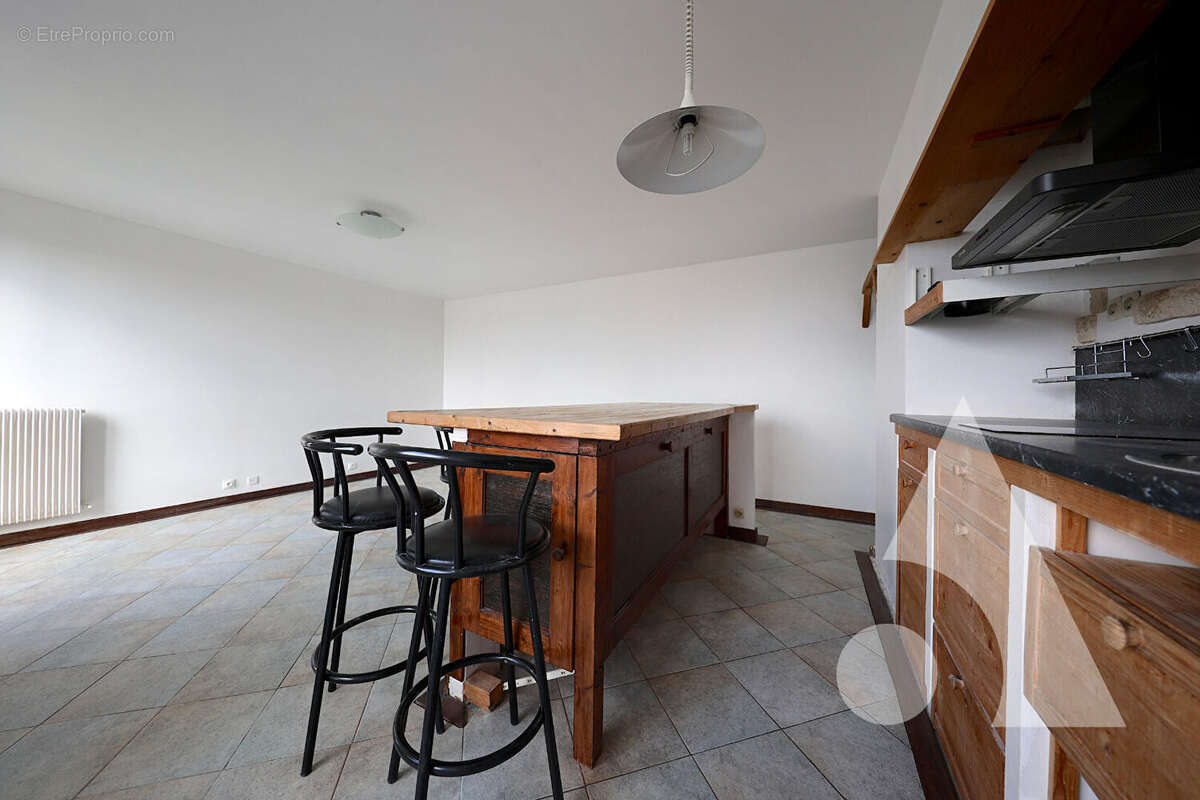 Appartement à CORBEIL-ESSONNES