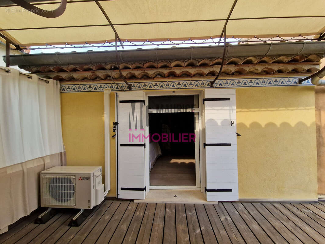 Maison à CHATEAUNEUF-DE-GADAGNE