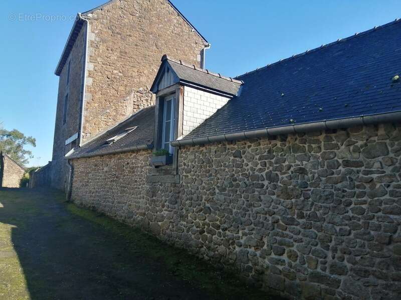 Maison à BECHEREL