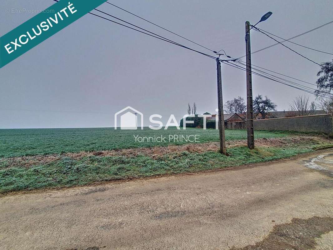 Photo 2 - Terrain à LA CHAPELLE-SUR-OREUSE