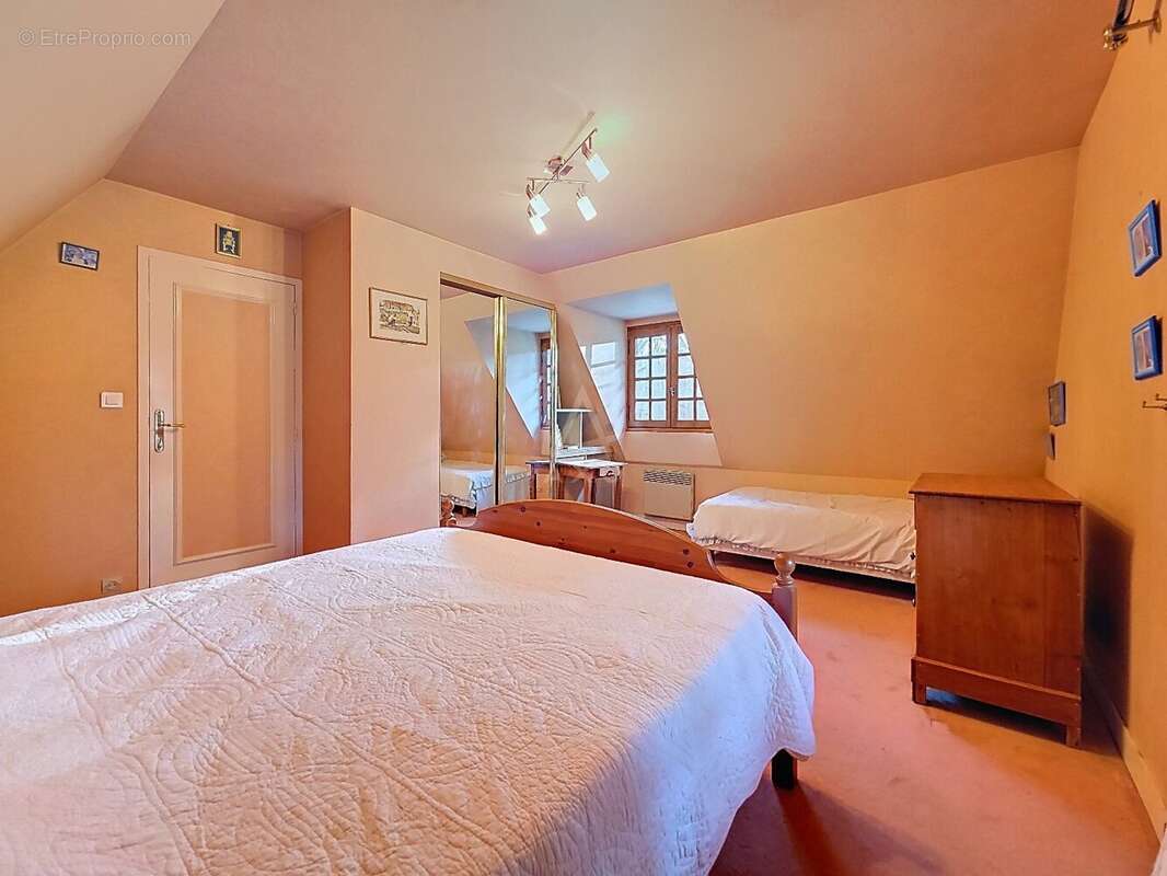 Maison à PONT-L'EVEQUE