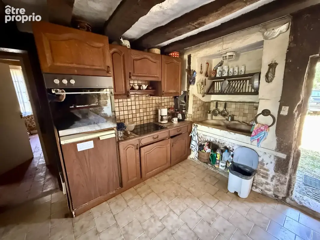 Longère  T5 sur un terrain de 4800 m2+ dépendances - photo 3