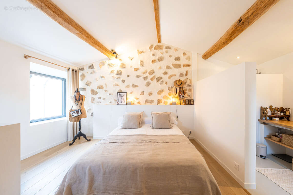 Maison à VILLENEUVE-LOUBET