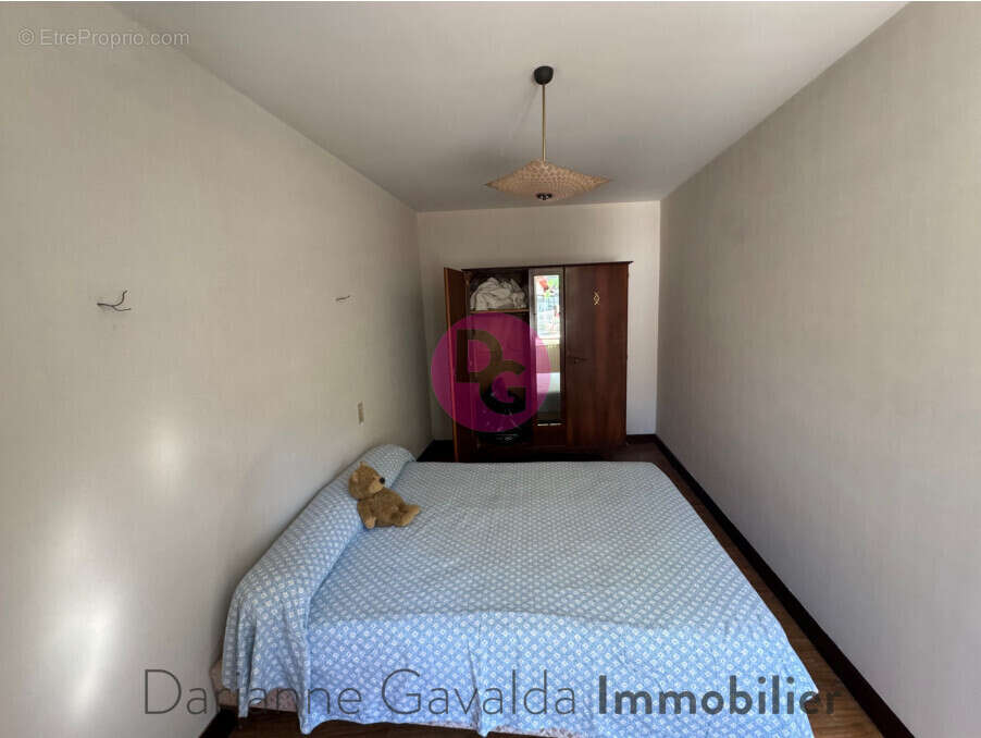 Maison à DECAZEVILLE