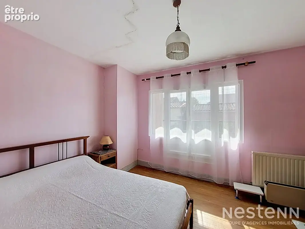 A Vendre Maison de 97 m² avec cour et garage proche du centre de Condom - photo 8