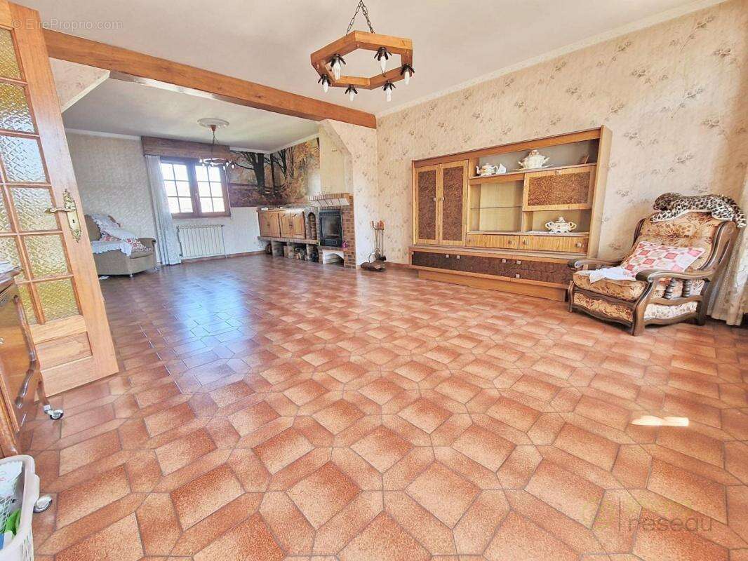 Maison à PONTAULT-COMBAULT