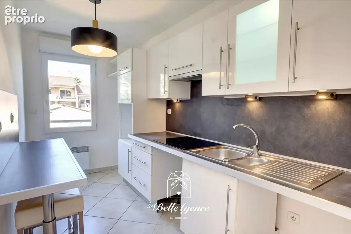 St Laurent du Var 3P 66m² - Avant dernier étage vue mer "Malone" - photo 5