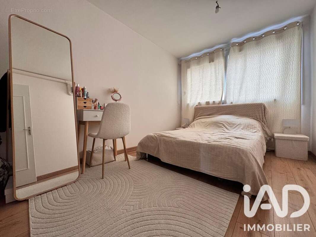 Appartement 97 m² à Noiseau  - photo 5