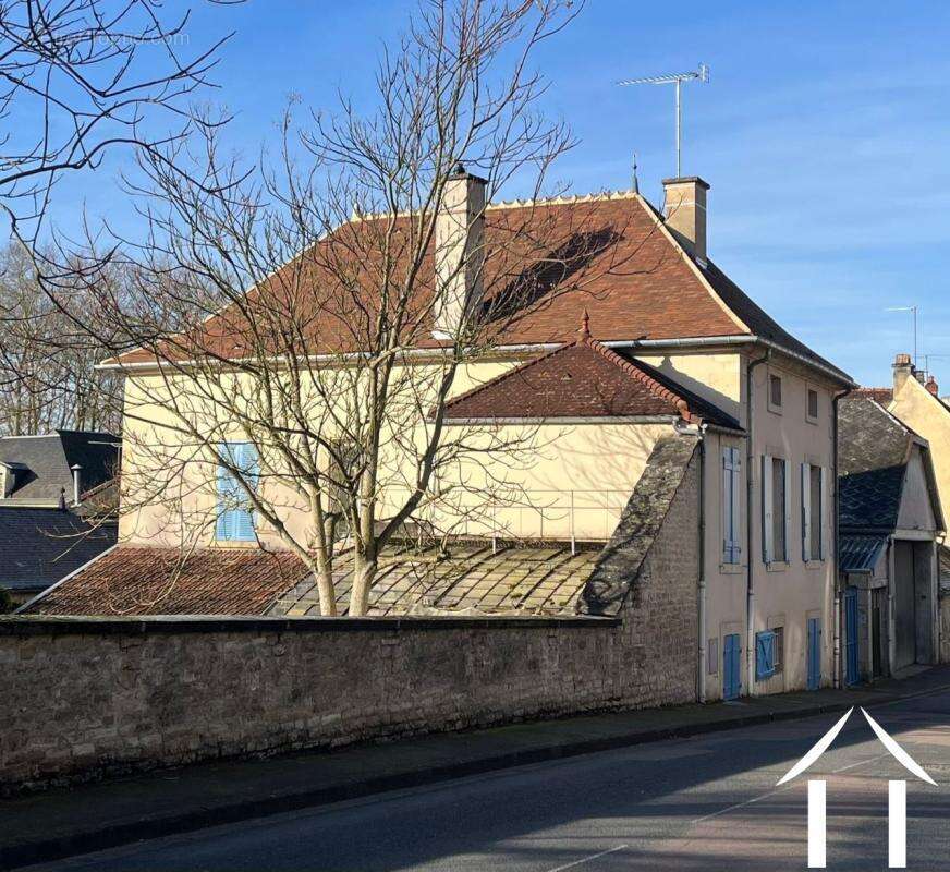 Maison à ANCY-LE-FRANC