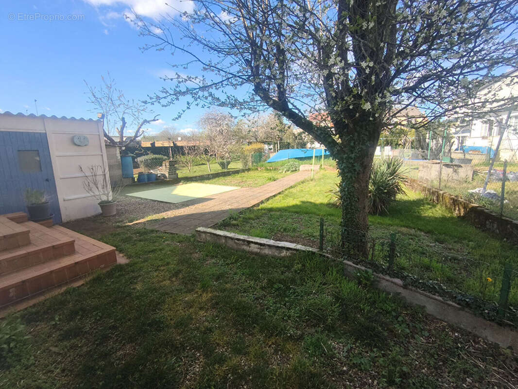 Maison à VARENNES-VAUZELLES