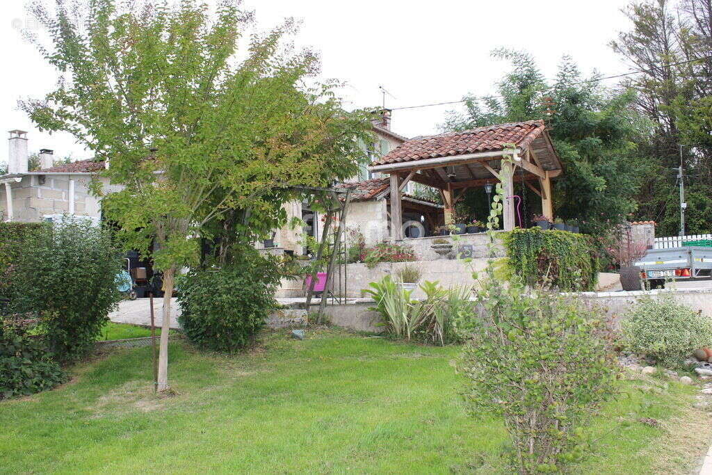 Maison proche d'Angoulême - photo 7