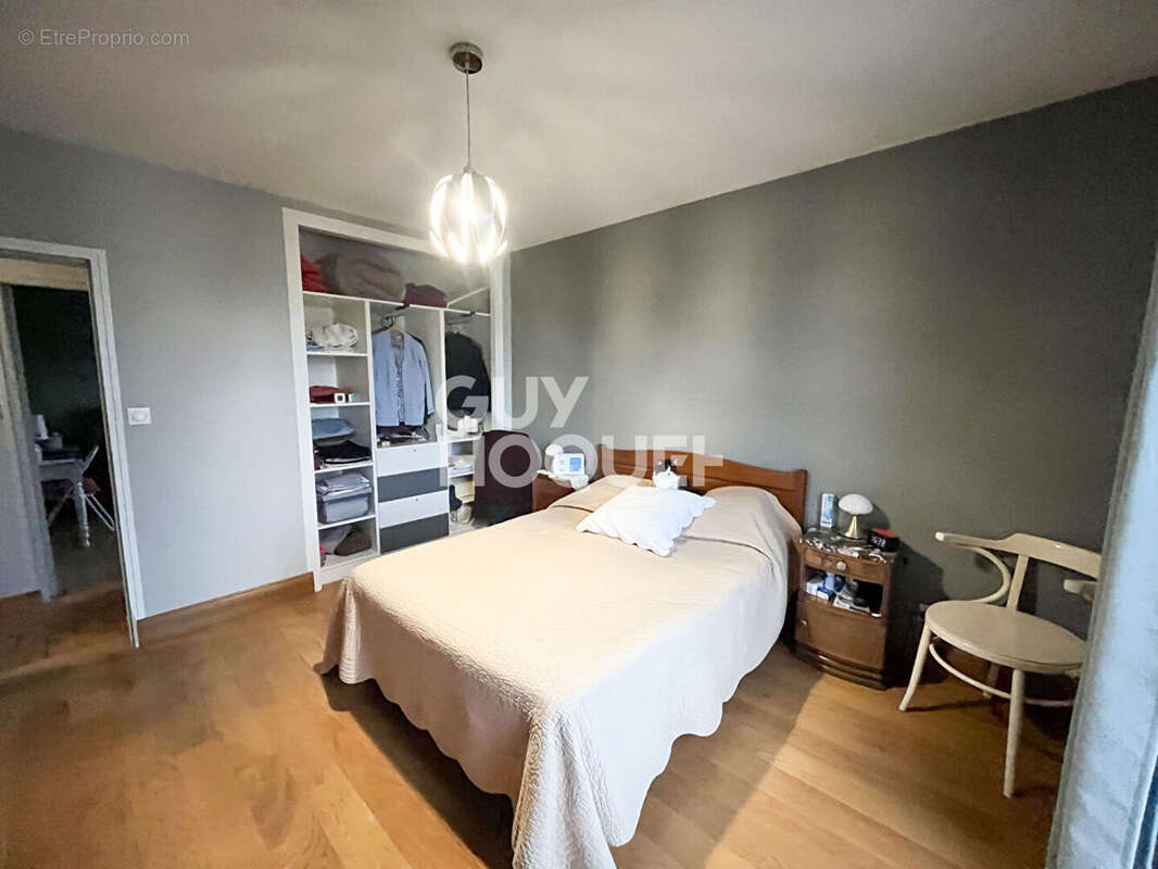 Maison à CONDE-SUR-NOIREAU