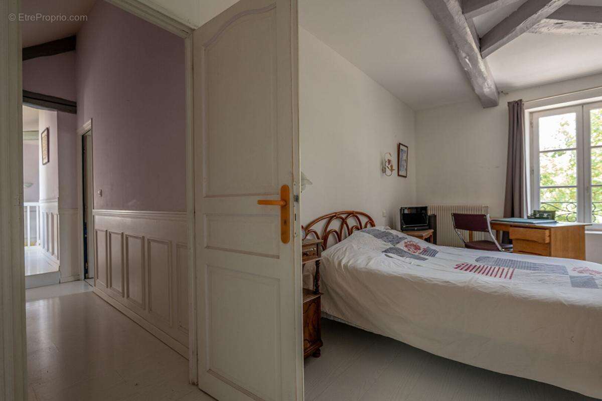 Lieux uniques ® x propriétés privées ® maison de maitre de 115 m², cour, garage 35 m² beaugency centre - photo 15