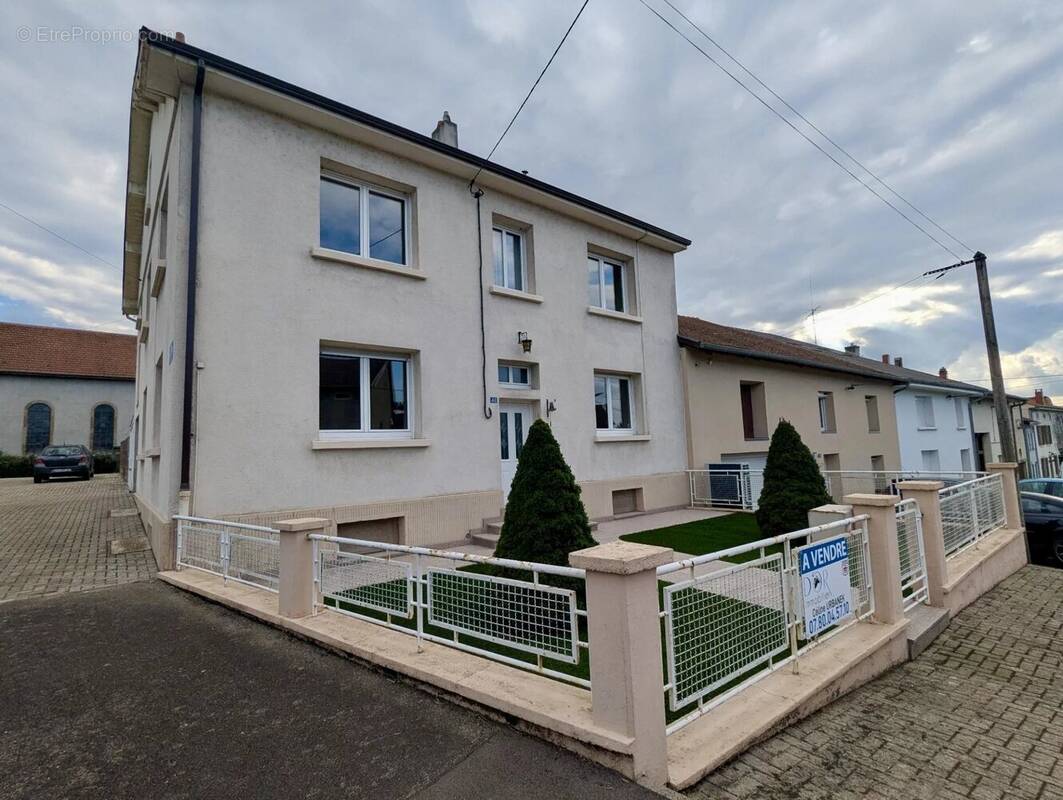 Maison à VAHL-LES-FAULQUEMONT