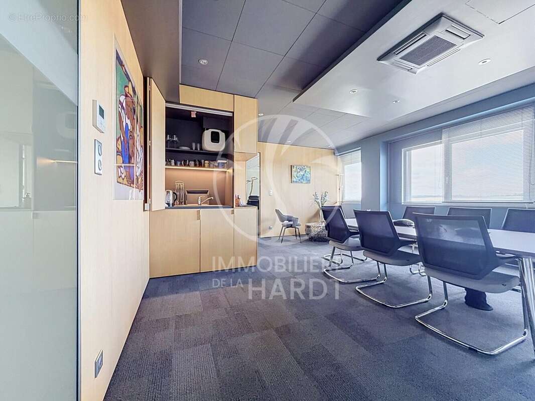 Commerce 150 m² à Mulhouse  - photo 3