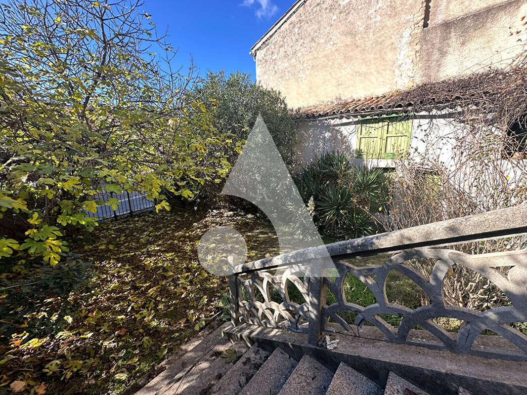 Maison à VILLELAURE