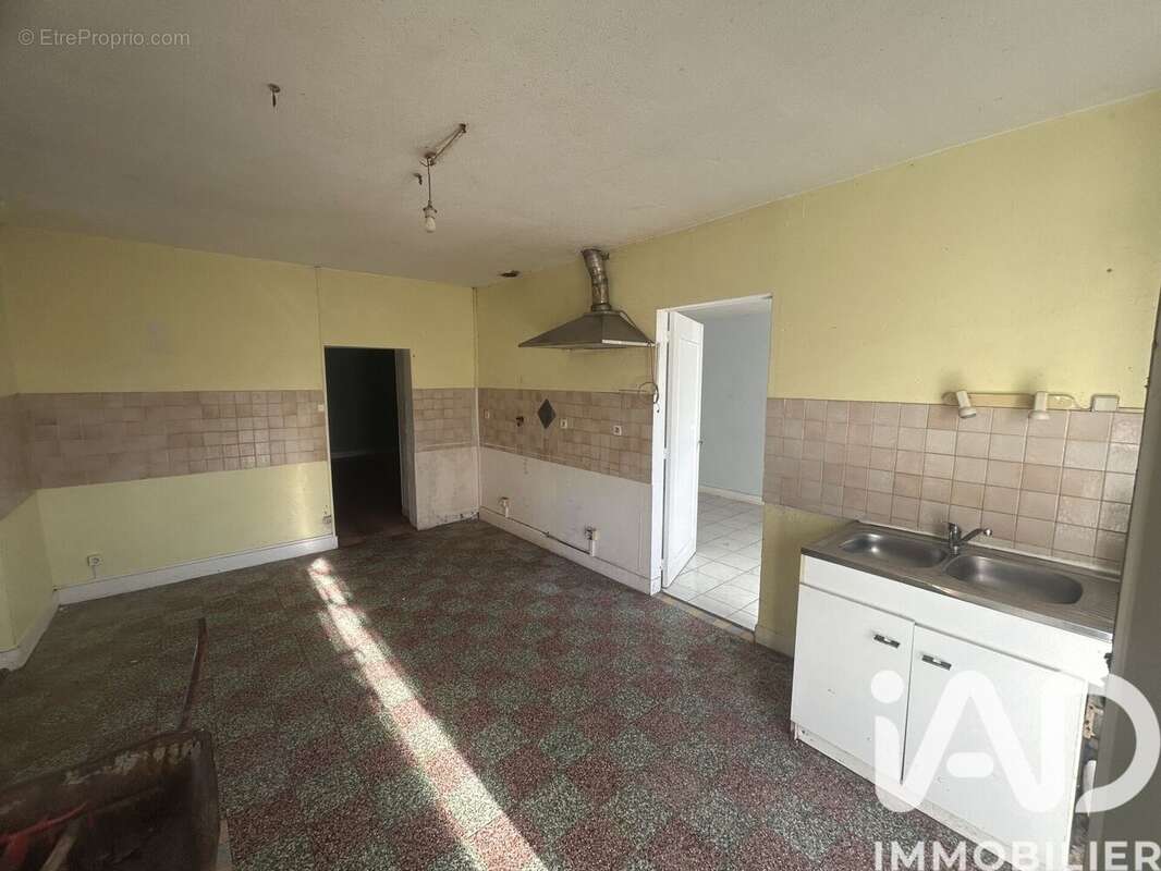 Photo 9 - Maison à MONTMOREAU-SAINT-CYBARD