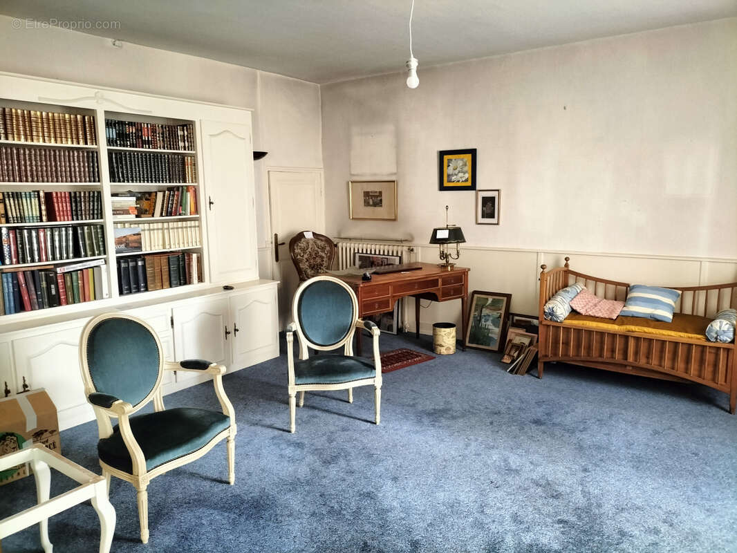 Maison à L&#039;HUISSERIE