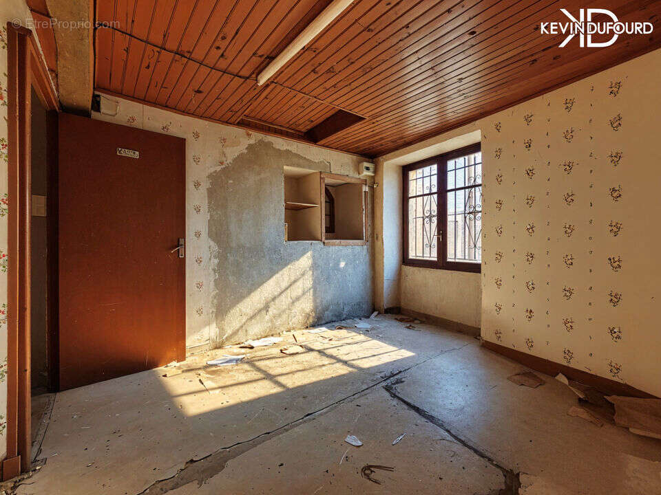 Appartement à VALLON-PONT-D'ARC