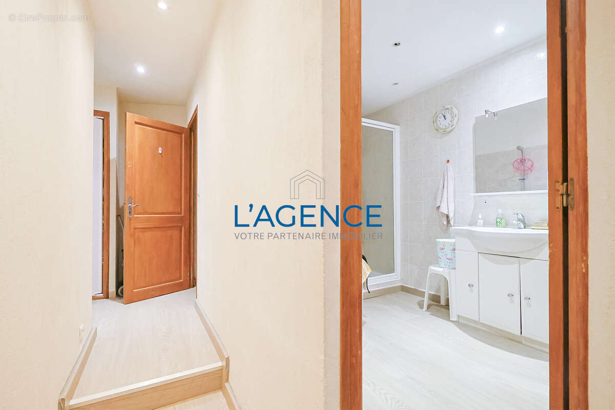 Appartement à HYERES
