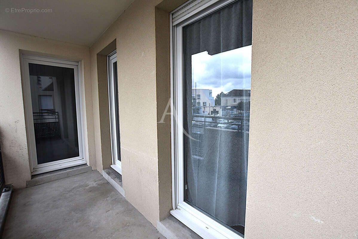 Appartement à COMBS-LA-VILLE