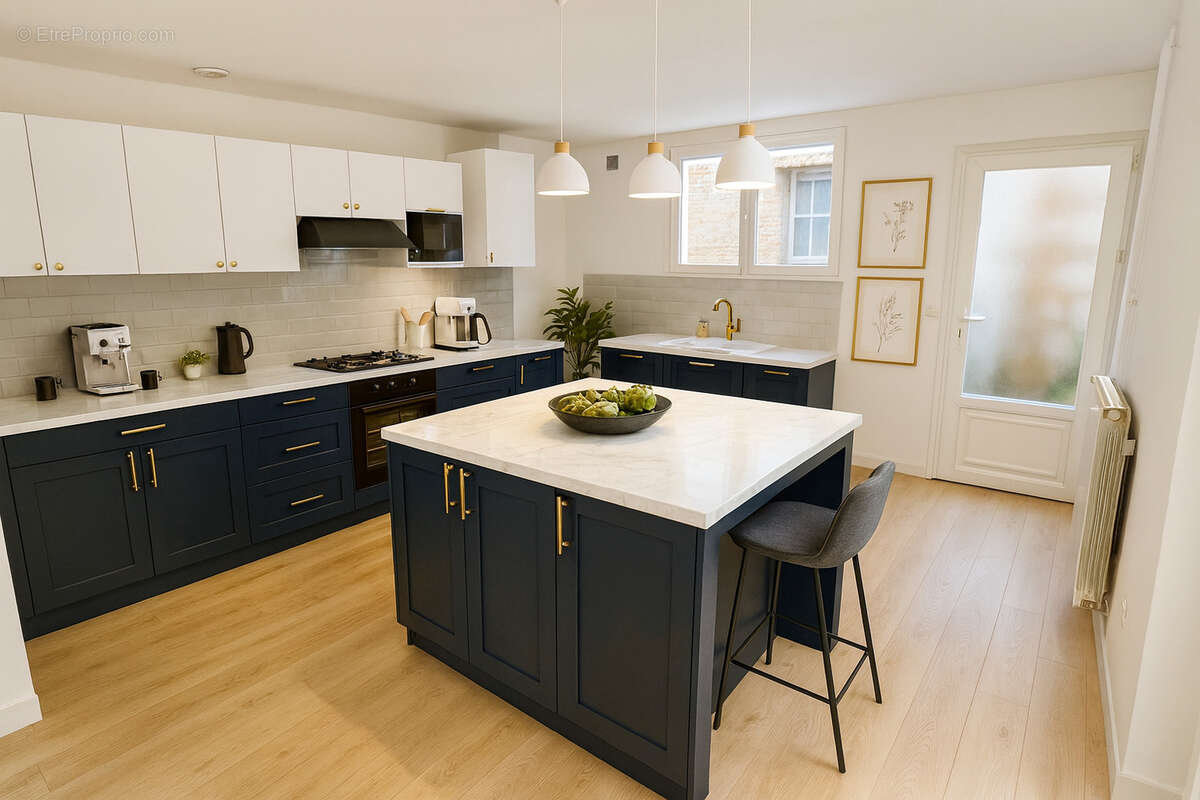 Maison à COLAYRAC-SAINT-CIRQ