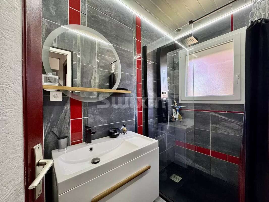 Maison à CHATILLON-SUR-CHALARONNE