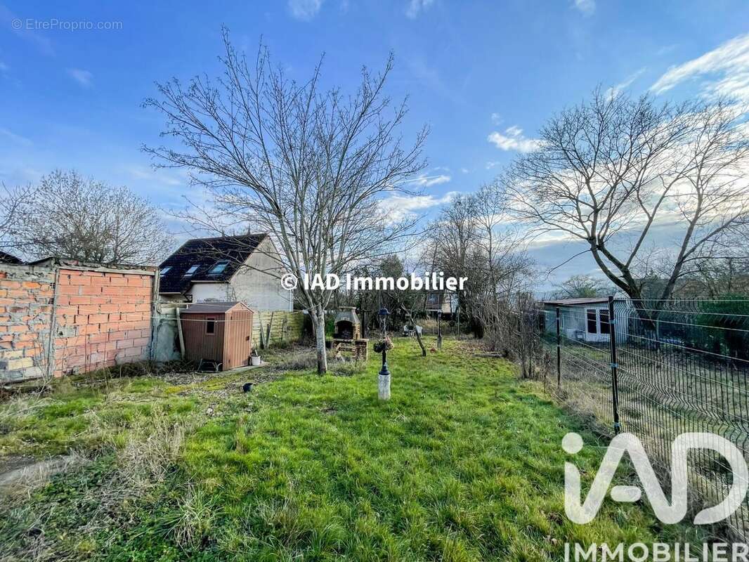 Photo 3 - Maison à LA VILLE-DU-BOIS