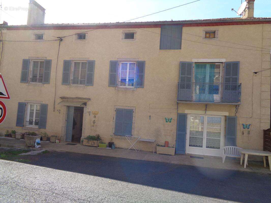 Saint Bonnet Laval(48), maison de 200 m2, 6 chambres avec 1866 m2 de terrain - photo 17