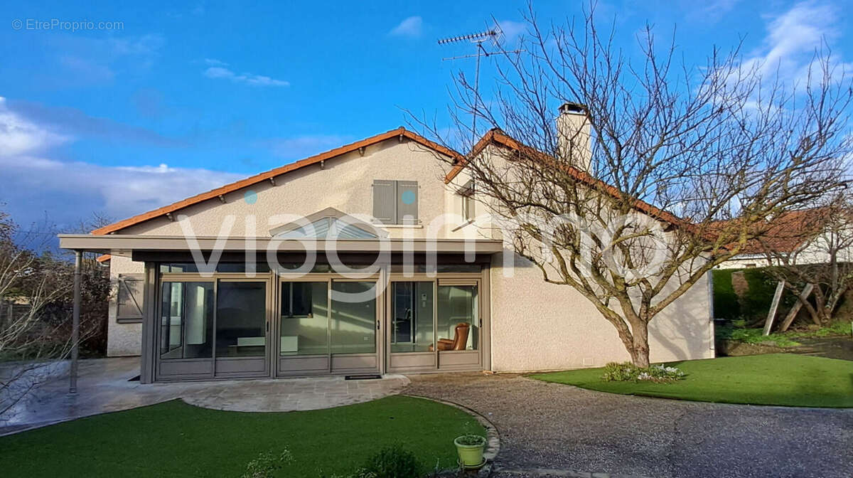 Maison à MAULEVRIER