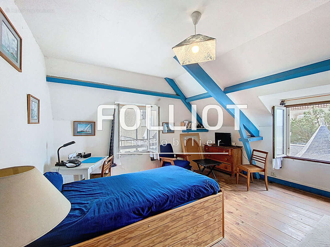 Maison à SAINT-PAIR-SUR-MER