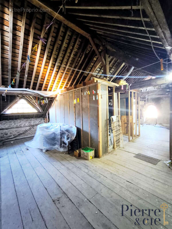 Maison à SAIRES-LA-VERRERIE