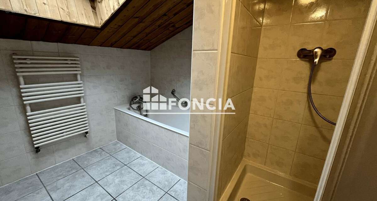 Maison avec un bel extérieur aux Allues - photo 9