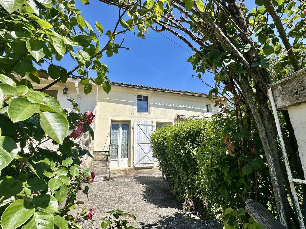 Maison à NANTEUIL-EN-VALLEE