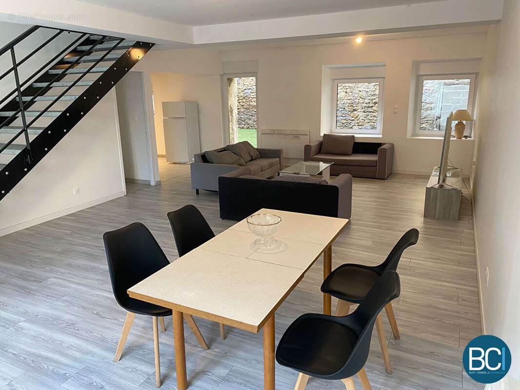 GONDREVILLE - Maison 4 pièces - 140 m2 - photo 2