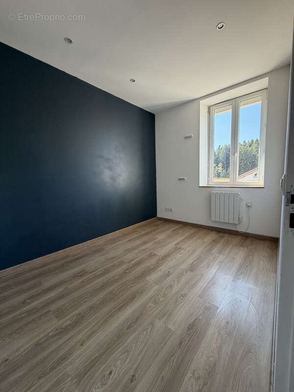 Appartement T2 - Saint-Pal-de-Mons - photo 4