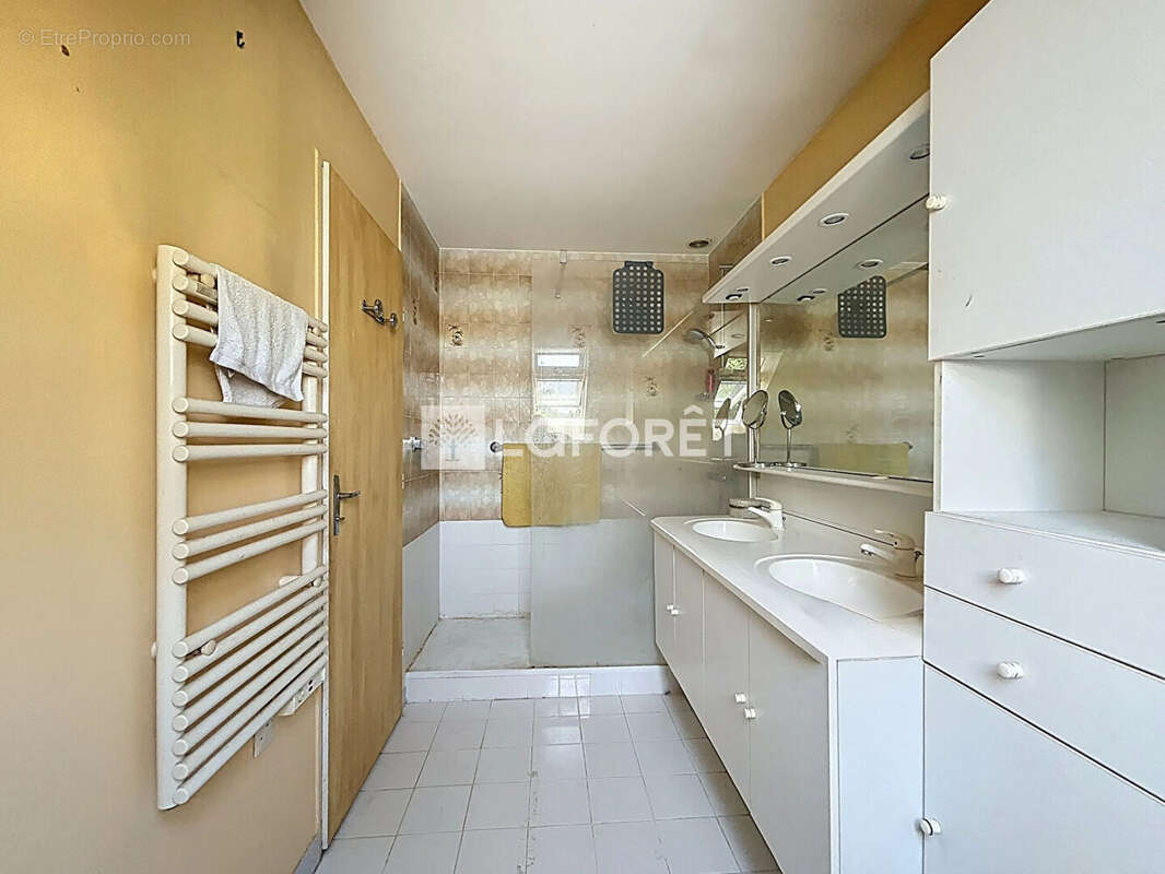 Maison à VERNEUIL-SUR-SEINE