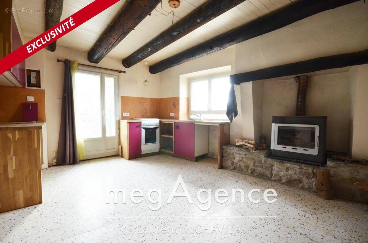 Maison de village 120m2 avec terrasse et garage  - photo 3