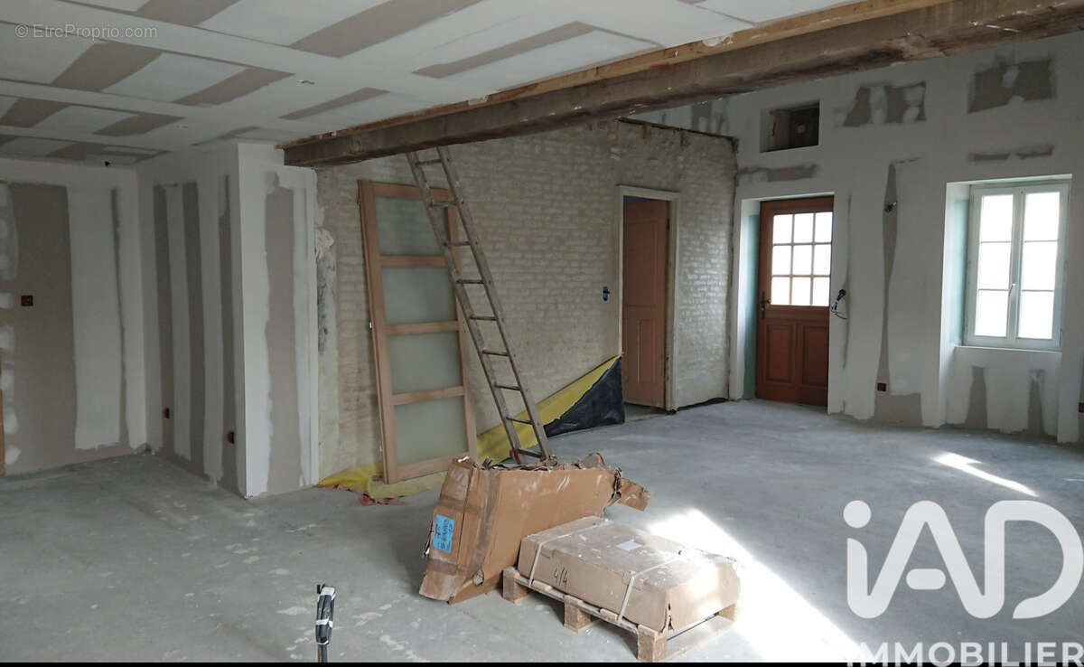 Maison 101 m² à Condeon  - photo 7