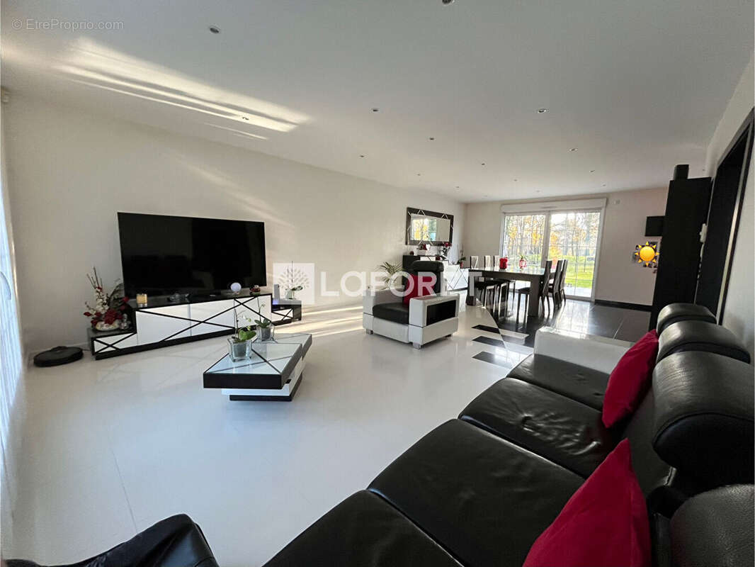 Maison à ORMESSON-SUR-MARNE