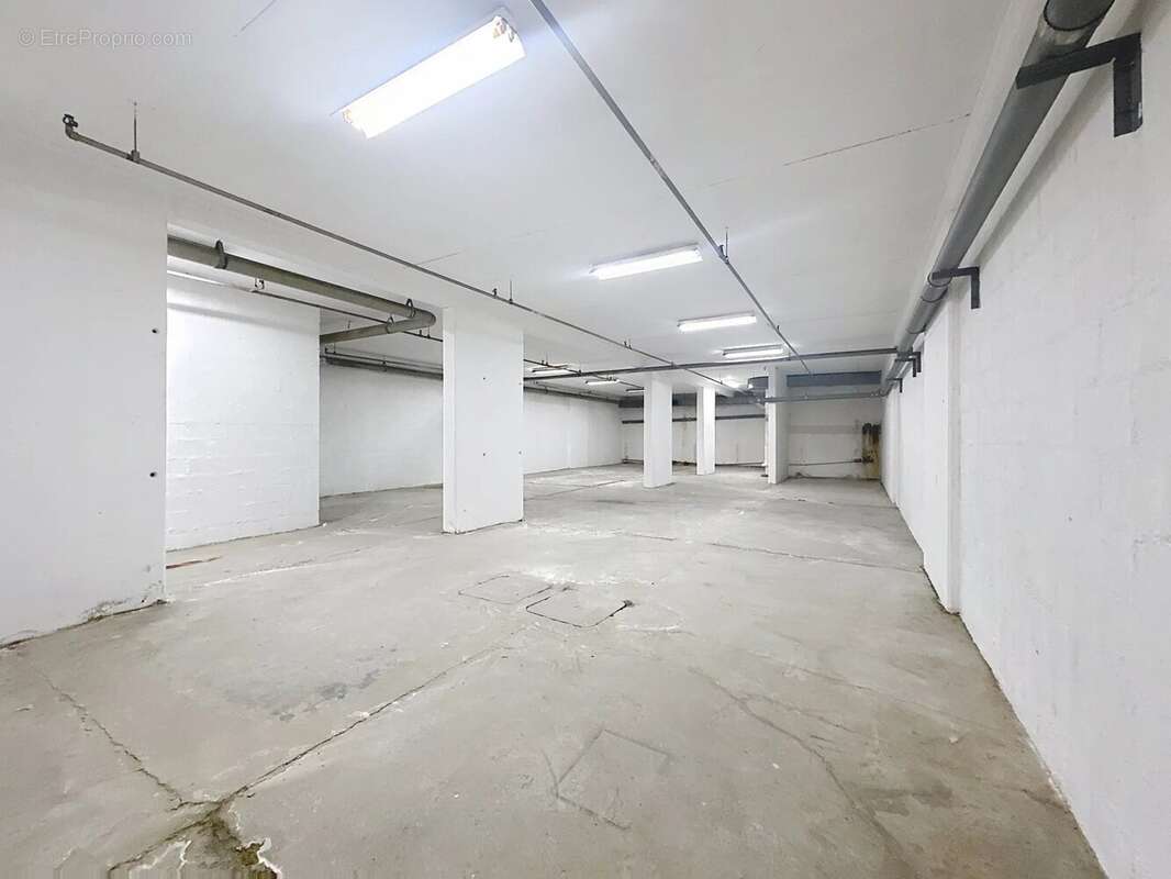 Commerce à PARIS-10E