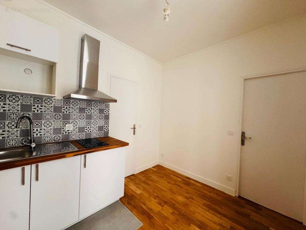 Appartement à PARIS-20E