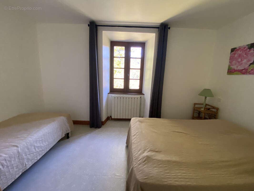 Maison à LAVAL-DE-CERE