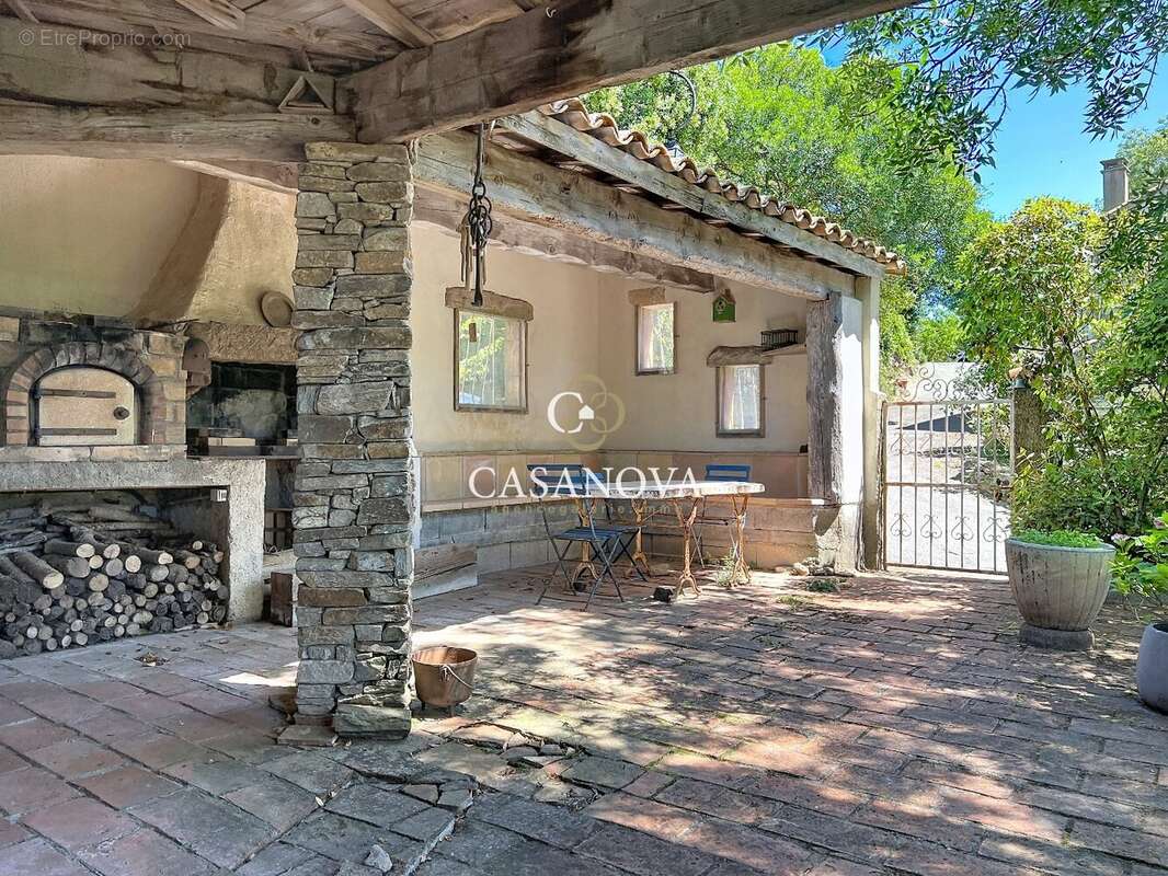 Maison à vendre avec jardin  lunas (34800)  hameau calme et préservé - photo 4