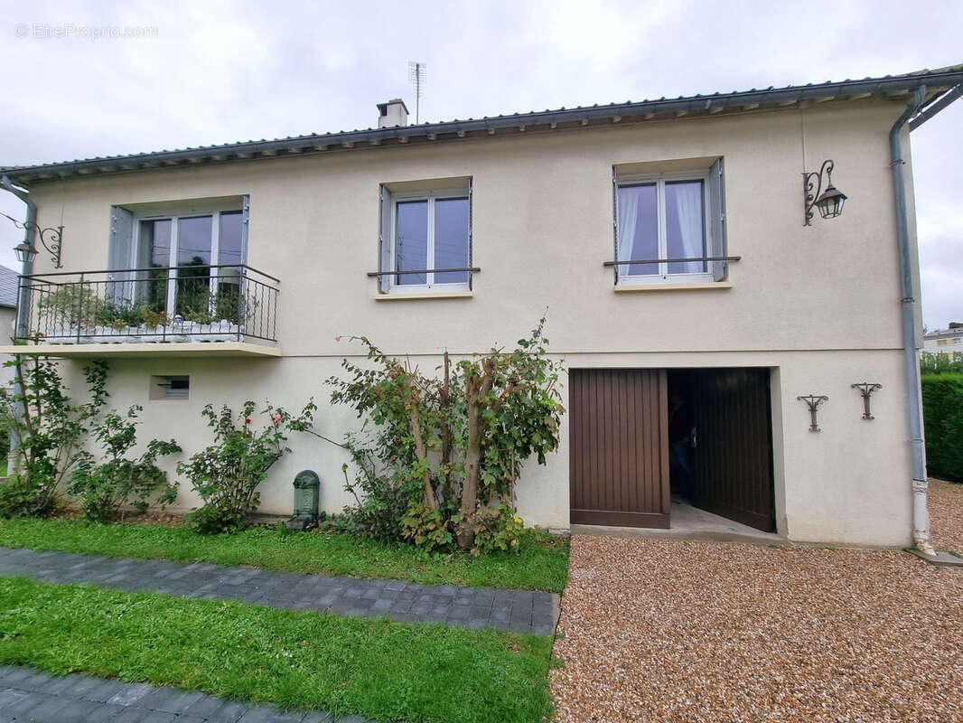 Maison à IVRY-LA-BATAILLE