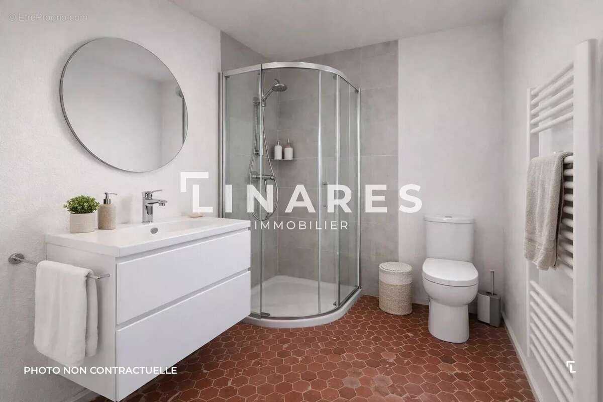Appartement à MARSEILLE-1E