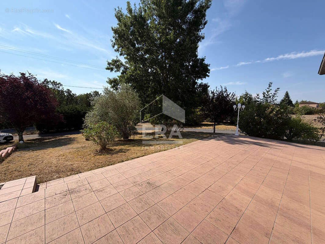 Maison de 120m² sur sous-sol complet - ALBI - photo 8
