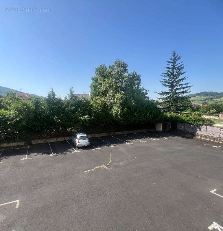 Appartement à VIC-LE-COMTE