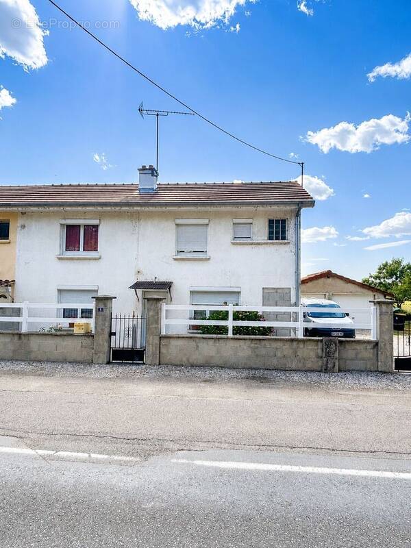 Photo 1 - Maison à GUEUGNON
