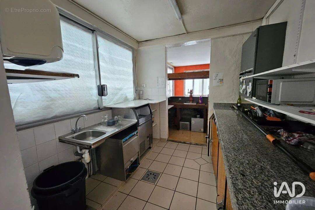 Photo 3 - Commerce à MASSIGNIEU-DE-RIVES